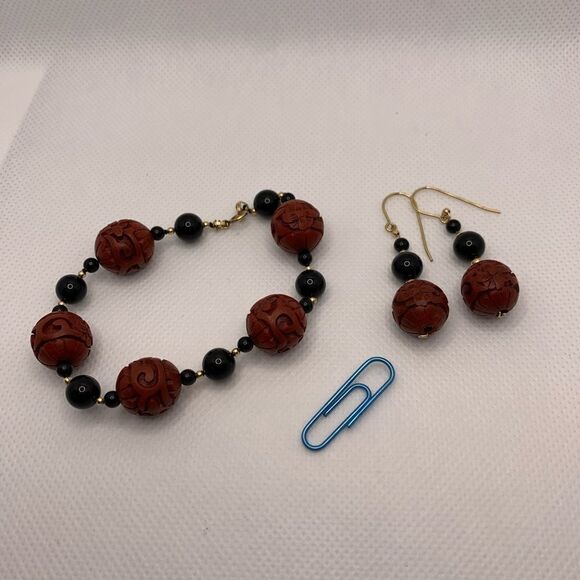 Vintage Cinnabar Lacquer Bracelet and Earring Set - Picture 1 of 3